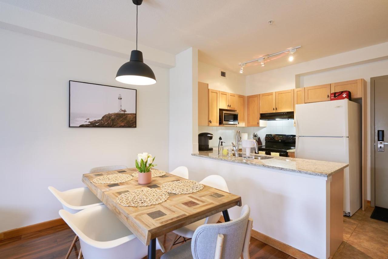 Mtn View Escape With King Size Bed With Outdoor Pool - Banff Pass Included! Apartment Canmore Exterior photo